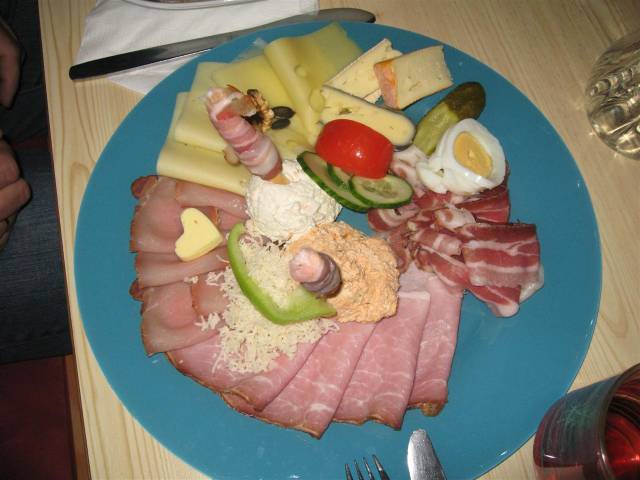 IMG_3777 (Custom).jpg