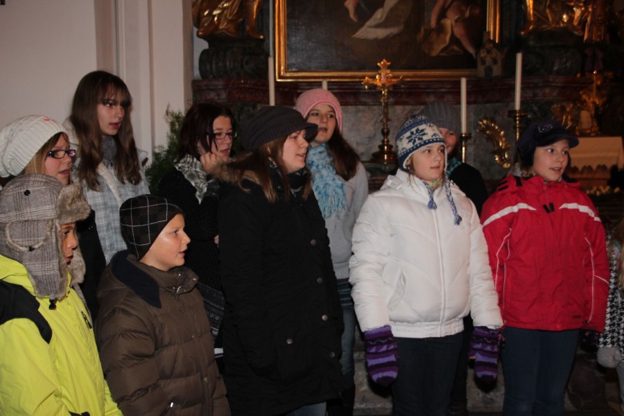 Adventkranzweihe_11_005.jpg