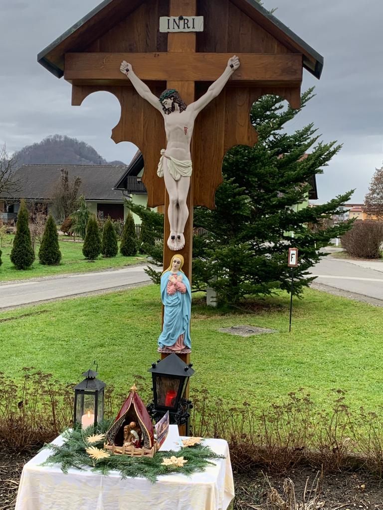 Aug Dorfkreuz 01.jpg